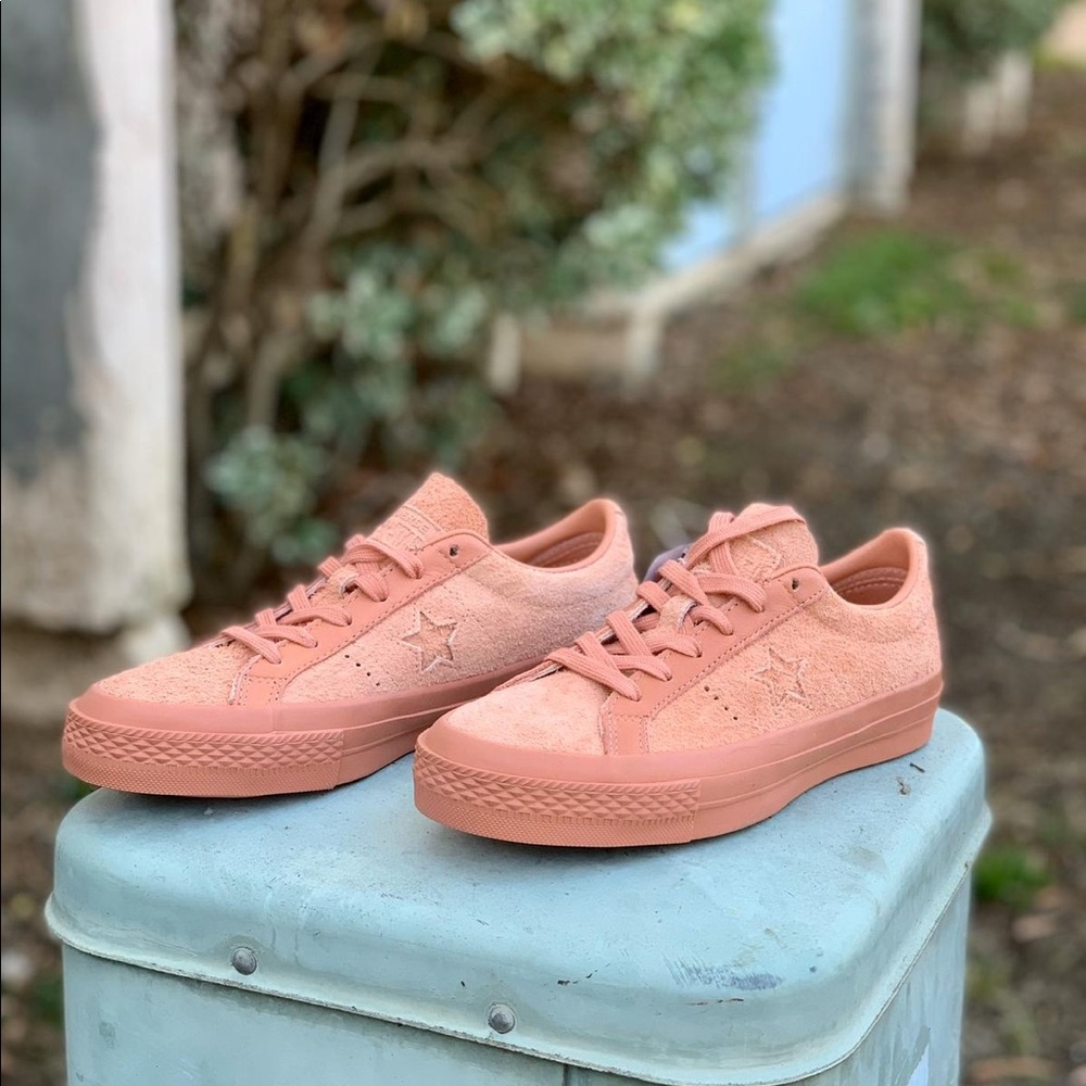 Converse shoes unisex